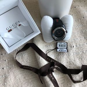 Gucci Unisex Sync Watch